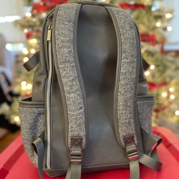 Itzy Ritzy Greyson Boss Plus - Picture 2 of 4